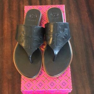 Tory Burch Jamie Full logo